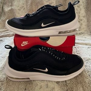 Nike air max estra womens size 8.5